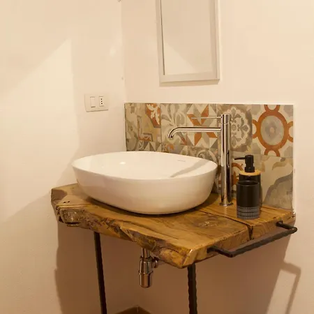 Hostel Arte E Ospitalita - *