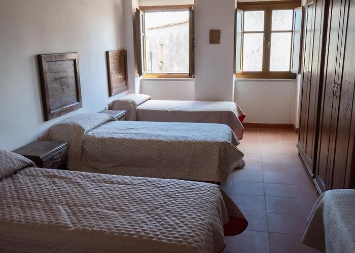 Hostal Arte E Ospitalita - Rebeccu